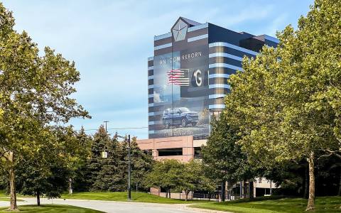 Chrysler World Headquarters and Technology Center 51378087937